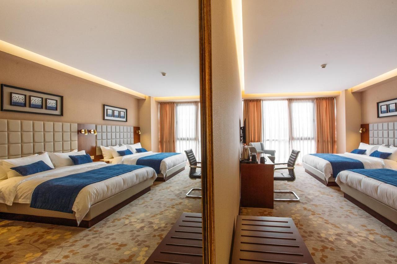 Horizont Hotel Tbilisi Exterior foto